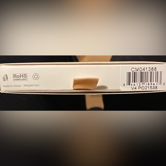 iPhone case new in packaging - Picture 3 of 3